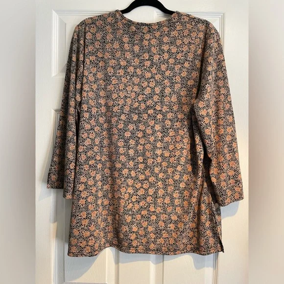 Sag Harbor blouse - Picture 4 of 4